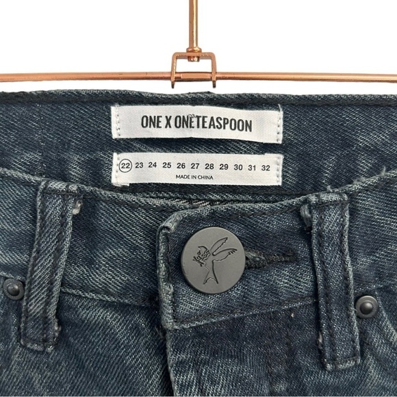 ONE Teaspoon Fox Black High Waist Bonita Distressed Denim Shorts Size 22 New - Picture 6 of 11